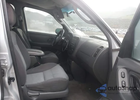 2004 Ford Escape Xls from USA, damaged, VIN 1FMYU02114KA38341